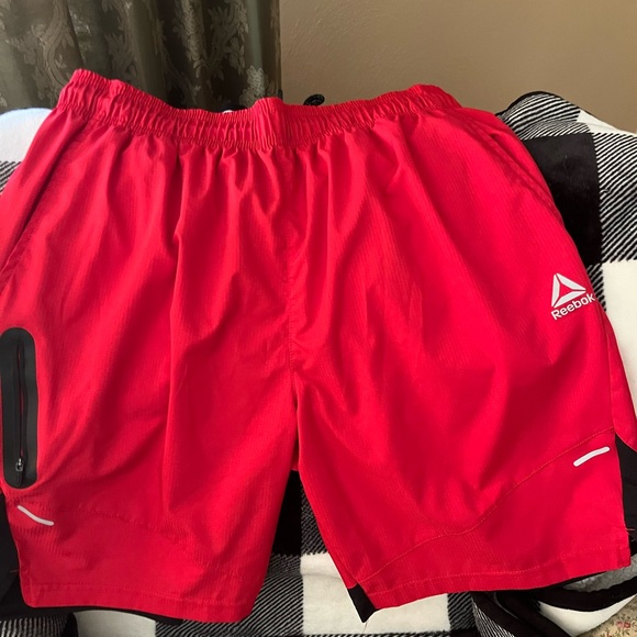 Men’s Reebok athletic shorts XLarge - Picture 2 of 2